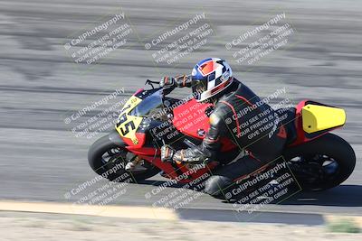 media/Jan-16-2026-CVMA Friday Practice (Fri) [[6f2bf47531]]/3-Racer 2/Session 2 Bowl Entry Pans/